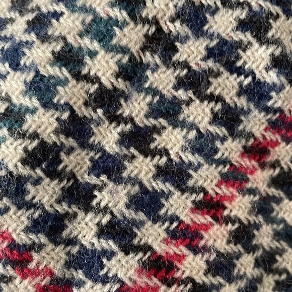 Reversible Plaid/Houndstooth Poncho - Picture 4 of 5